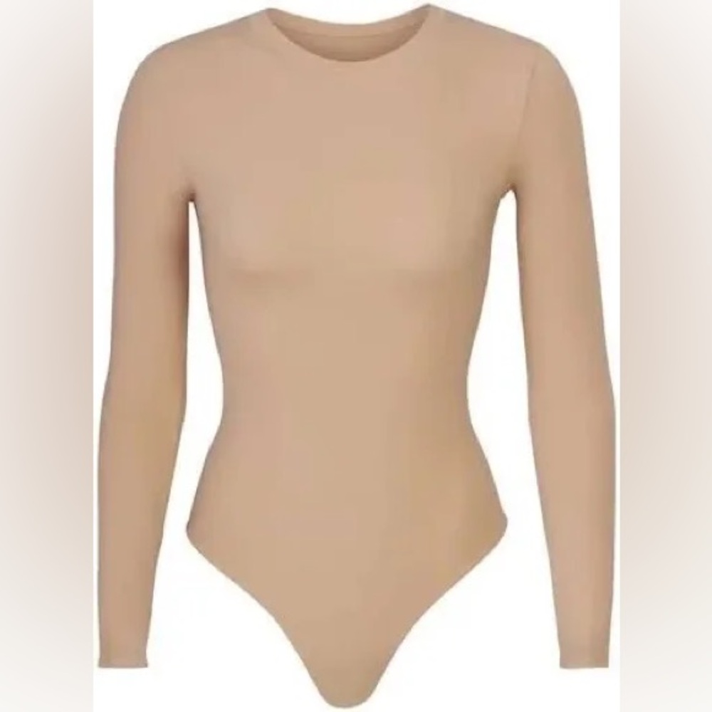 SKIMS Fits Everybody Tan Bodysuit NWOT